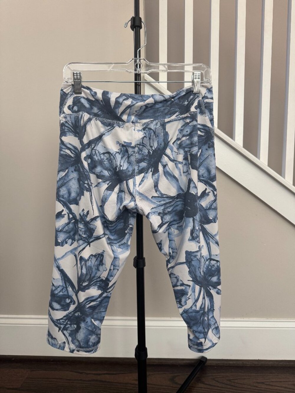 Blue and White Floral Athletic Capri Length legging